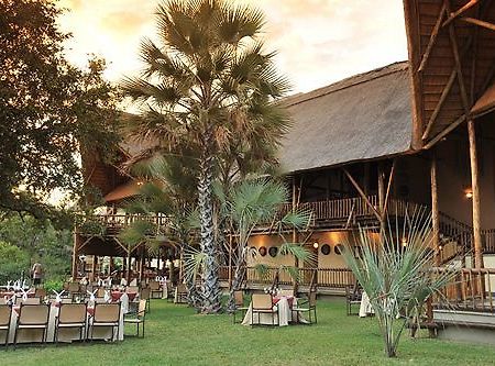 Three Cities Thorntree River Lodge Ливингстън Екстериор снимка