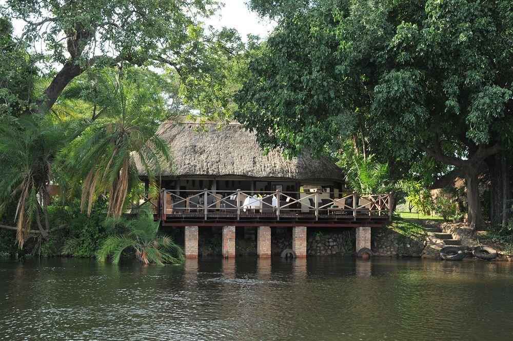 Three Cities Thorntree River Lodge Ливингстън Екстериор снимка