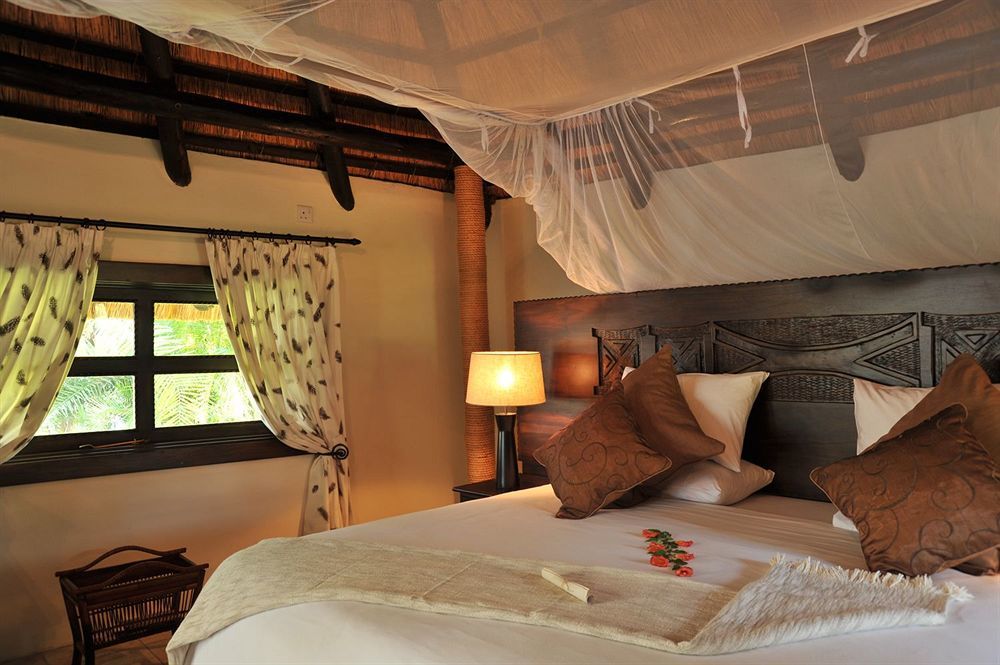 Three Cities Thorntree River Lodge Ливингстън Екстериор снимка